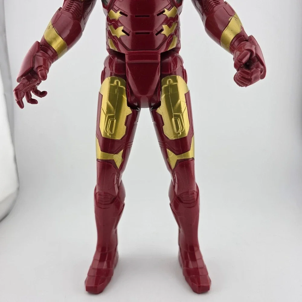 Hasbro Iron Man Titan Hero Series Action Figure Tested Working Collectible